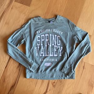 Thin crew neck